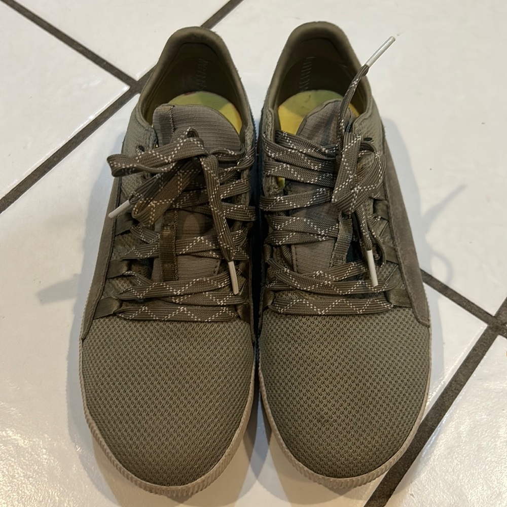 Sorel Out N About Waterproof Sneaker size 8